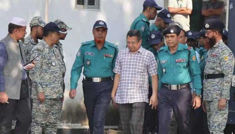 রাজসাক্ষী হওয়ায় ক্ষমা পেয়ে গেছেন সাবেক আইজিপি মামুন