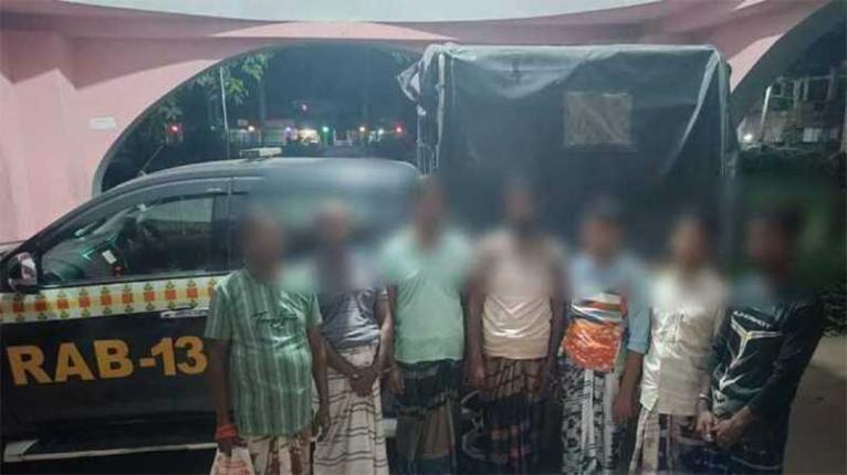 রাজশাহীতে ব্যবসায়ীকে হাতুড়ি দিয়ে হত্যা, গ্রেফতার ৭
