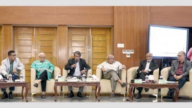 রাজনৈতিক দলগুলোর অনুভূতি ধারণ করে সংশোধন প্রস্তাব আনছে কমিশন : আলী রীয়াজ