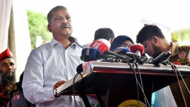 বর্তমান সরকারের আমলেই জুলাই হত্যাকাণ্ডের বিচার সম্পন্ন হবে: আইন উপদেষ্টা