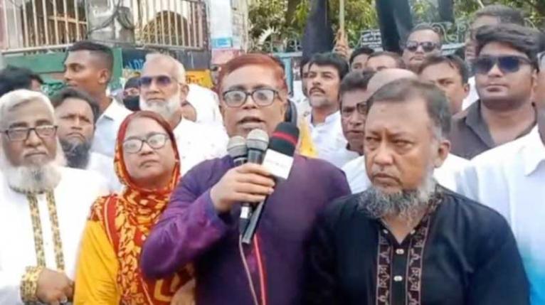 জুলাই শহীদদের স্মরণে মহানগর বিএনপির মৌন মিছিল