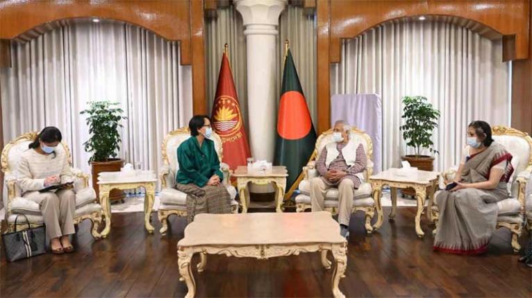 মেডিকেল শিক্ষায় সহায়তা ও অর্থনৈতিক অঞ্চলের জন্য কৃতজ্ঞ ভুটান: রাষ্ট্রদূত