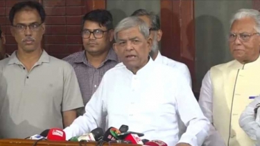 খায়রুল হকের গ্রেপ্তারে অন্তর্বর্তীকালীন সরকারকে সাধুবাদ জানিয়েছেন মির্জা ফখরুল