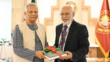 বঞ্চিত অবসরপ্রাপ্ত সরকারি কর্মকর্তাদের আবেদন পর্যালোচনা কমিটির ২য় প্রতিবেদন প্রধান উপদেষ্টার কাছে পেশ