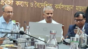 নতুন দেশে শ্রম বাজার উন্মুক্ততে কাজ করছে মন্ত্রণালয়: আসিফ নজরুল