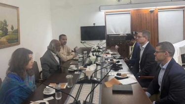 বিএনপির সঙ্গে আইআরআই প্রতিনিধি দলের বৈঠক