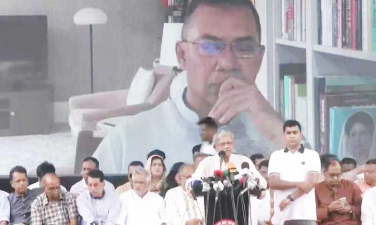 নির্বাচনের আগে তারেক রহমান দেশে আসবেন, আমাদের পথ দেখাবেন : মির্জা ফখরুল