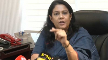 পাথর লুটের ঘটনায় স্থানীয় প্রশাসনের যোগসাজশ বা নীরবতা ছিল: রিজওয়ানা