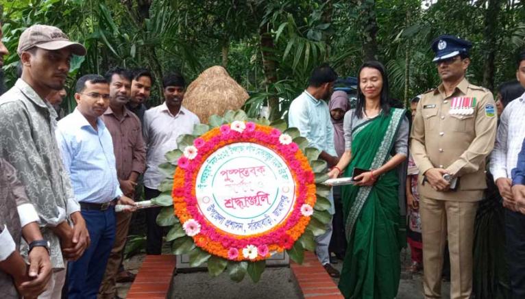 জুলাই গণঅভ্যুত্থানের শহীদদের স্মরণে সরিষাবাড়ীতে শ্রদ্ধাঞ্জলি