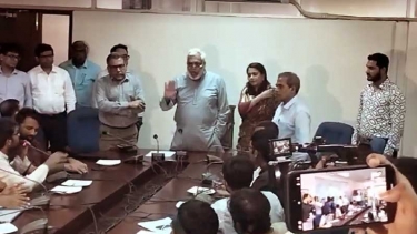 কোনো সমাধান ছাড়া প্রকৌশল শিক্ষার্থীদের সাথে দুই উপদেষ্টার বৈঠক শেষ