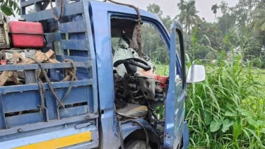 টাঙ্গাইলে পিকআপ-মোটরসাইকেল সংঘর্ষে নিহত ৩
