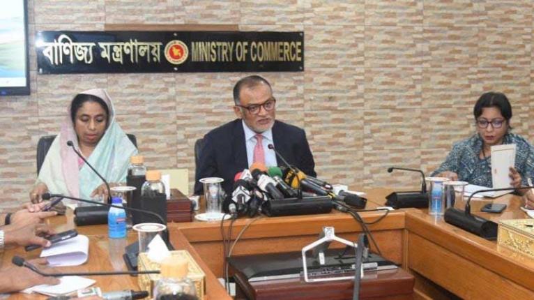 পান দোকানসহ বিভিন্ন জায়গায় বিমান টিকিটের সংকট তৈরি করা হয়: উপদেষ্টা