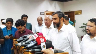 ডিসেম্বরে প্রথমার্ধে জাতীয় নির্বাচনের তফসিল ঘোষণা করা হবে : ইসি সানাউল্লাহ