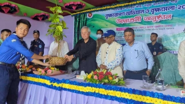 প্রাকৃতিক পরিবেশের সুরক্ষায় বন বিভাগকে আরও দায়িত্বশীল হতে হবে : পার্বত্য উপদেষ্টা