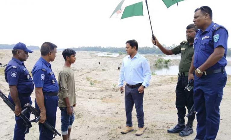 লালমনিরহাটে অবৈধভাবে বালু উত্তোলন করায় কারাদণ্ড