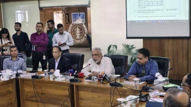 সরকারের উদ্যোগে পরিবহন ধর্মঘট প্রত্যাহার