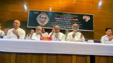 ব্যক্তির চেয়ে দল বড়, দলের চেয়ে দেশ বড় : নজরুল ইসলাম খান