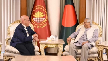 প্রধান উপদেষ্টার সঙ্গে জাতিসংঘের মিয়ানমার বিষয়ক বিশেষ দূতের সাক্ষাৎ