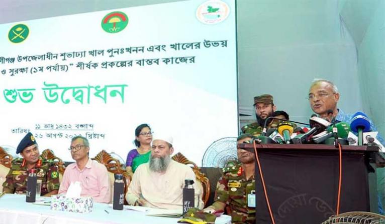 ভূমি দস্যুদের কঠোর হস্তে দমন করা হবে: স্বরাষ্ট্র উপদেষ্টা