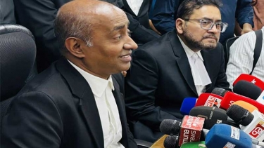 দেশের মানুষকে দীর্ঘস্থায়ী গণতন্ত্রের পথে নিতে তত্ত্বাবধায়ক সরকারে ফিরতে চাই: অ্যাটর্নি জেনারেল