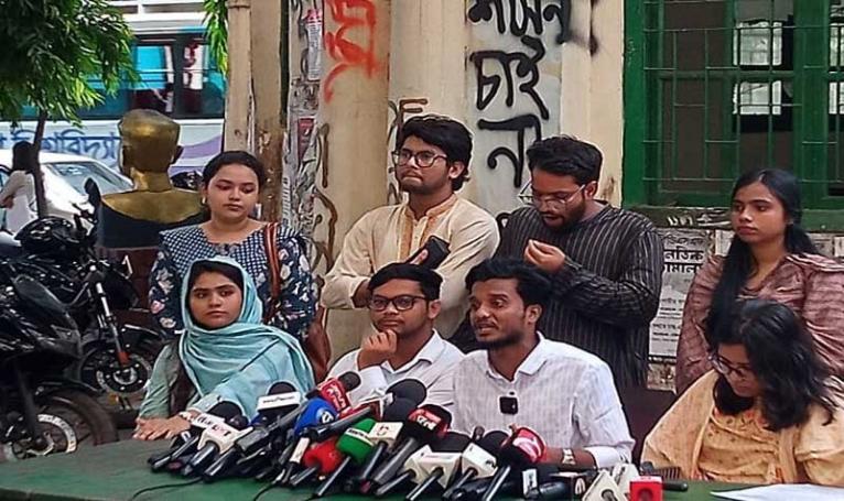 ডাকসু নির্বাচনে আচরণবিধি লঙ্ঘনের প্রতিযোগিতা চলছে: আব্দুল কাদের