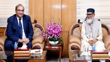 ধর্ম উপদেষ্টার সঙ্গে পাকিস্তানের নবনিযুক্ত হাইকমিশনারের সৌজন্য সাক্ষাৎ