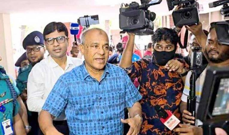 আ. লীগ অপকর্ম করতে চাইলে কোনোভাবেই ছাড় পাবে না : স্বরাষ্ট্র উপদেষ্টা