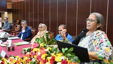 জলাতঙ্ক রোগে আতঙ্কিত না হয়ে সচেতনতা বাড়াতে হবে - মৎস্য উপদেষ্টা