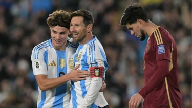 মেসির জোড়া গোলে ভেনেজুয়েলাকে হারাল আর্জেন্টিনা