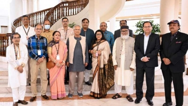 দুর্গাপূজা ঘিরে সবাইকে সজাগ থাকার আহ্বান প্রধান উপদেষ্টার