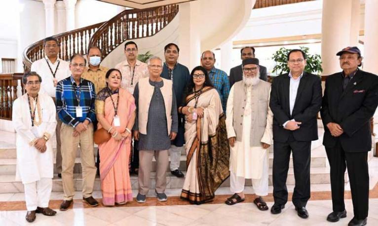 দুর্গাপূজা ঘিরে সবাইকে সজাগ থাকার আহ্বান প্রধান উপদেষ্টার