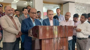 নভেম্বরের মধ্যে হাসিনার বিরুদ্ধে করা ৬ মামলার রায় হবে, আশা দুদক চেয়ারম্যানের