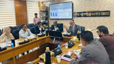 নভেম্বর থেকে টিসিবির তালিকায় যোগ হবে আরও ৫ পণ্য: বাণিজ্য উপদেষ্টা