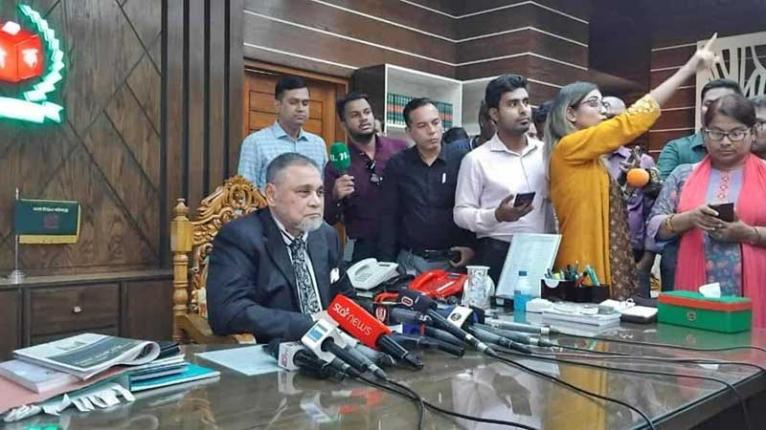 সংসদ নির্বাচনের জন্য পূর্ণ প্রস্তুতি নিয়ে রাখব : মার্কিন দূতকে সিইসি