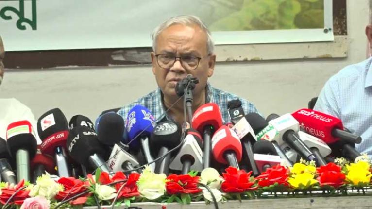 বিশ্ববিদ্যালয় এতিমখানা নয়, খাট দিয়ে ফলাও করে প্রচার চালাবে: রিজভী