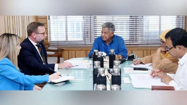 নৌপরিবহন উপদেষ্টার সাথে ডেনমার্কের রাষ্ট্রদূতের সাক্ষাৎ