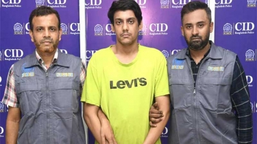 রাজধানীতে ডলার জালিয়াতি চক্রের মূল হোতা গ্রেফতার