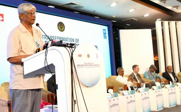 একীভূত হওয়া ব্যাংকগুলোতে আমানতকারীদের অর্থ সম্পূর্ণ সুরক্ষিত থাকবে : অর্থ উপদেষ্টা