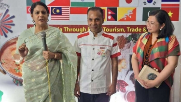 খাদ্য উৎপাদনের সাথে জড়িত কৃষক ও জেলেদের মর্যাদা বৃদ্ধি করতে হবে : পরিবেশ উপদেষ্টা