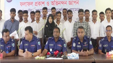 লক্ষ্মীপুরে ১২০ টাকায় পুলিশে চাকরি পেলেন ২৪ জন
