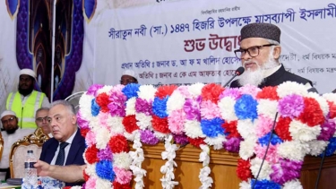 ইসলামি বইমেলা উদ্বোধন করলেন ধর্ম উপদেষ্টা