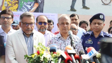 শহীদ স্মরণে অঙ্কিত বিশেষ গ্রাফিতি ‘জুলাই বীরত্ব’ ও ‘জুলাই আত্মত্যাগ’র উদ্বোধন