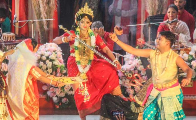 মহালয়ার মধ্যদিয়ে দুর্গোৎসবের ক্ষণ গণনা শুরু