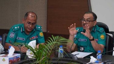 ডাকসু নির্বাচন ভন্ডুলের চেষ্টা করলে কঠোর ব্যবস্থা : ডিএমপি কমিশনার