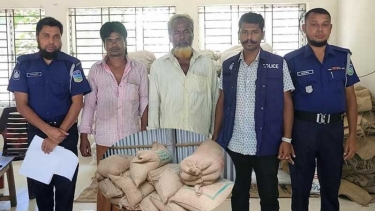 জামালপুরে সরকারি ৮২ বস্তা চাল উদ্ধার, ২ কালোবাজারি গ্রেফতার