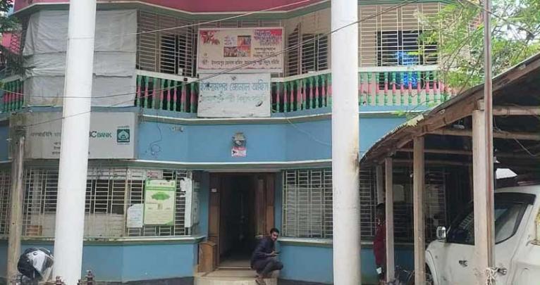 জামালপুরে পল্লী বিদ্যুৎ সমিতির কর্মচারীদের কর্মবিরতি, গ্রাহক সেবা বিপর্যস্ত