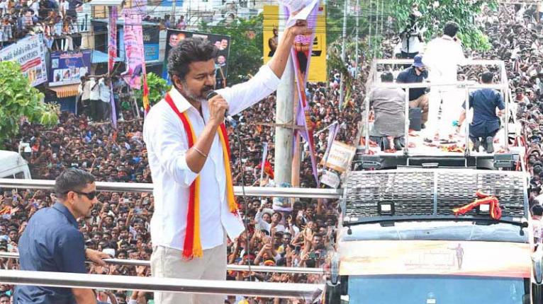 থালাপতি বিজয়ের সমাবেশে পদদলিত হয়ে ৩১ জন নিহত