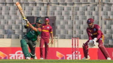 সুপার ওভারে ১ রানে হারল বাংলাদেশ