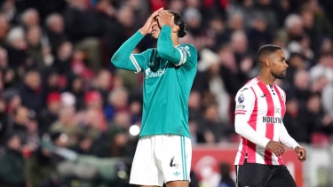 হেরেই চলেছে লিভারপুল, টানা তৃতীয় জয় ইউনাইটেডের