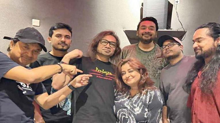 ৩২ বছর পূর্তিতে যে ঘোষণা জনপ্রিয় ব্যান্ড ‘পেন্টাগন’-এর